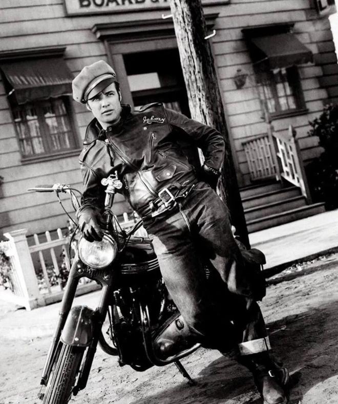 就让皮衣闪耀秋冬季！